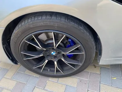 Front rim: curb damage