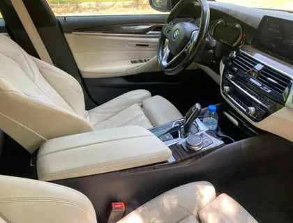 Seats: wear and cleanliness